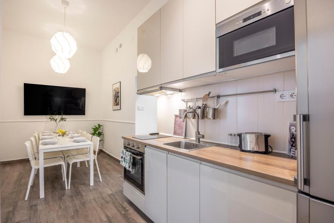Central Grand Apartment With 5Bedrm 2Bathroom Будапеща Екстериор снимка