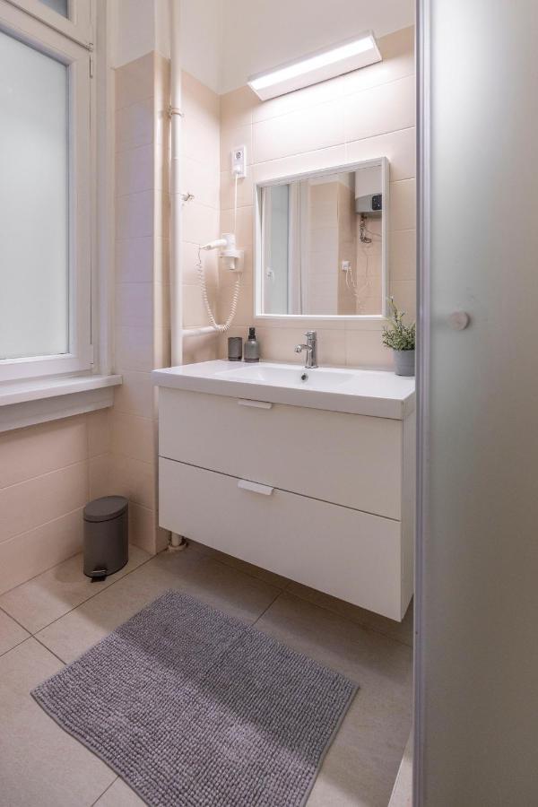 Central Grand Apartment With 5Bedrm 2Bathroom Будапеща Екстериор снимка