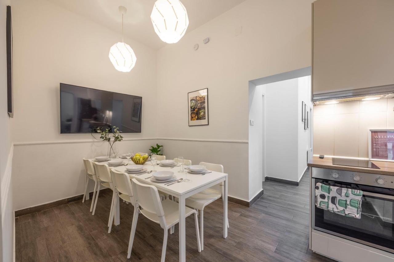Central Grand Apartment With 5Bedrm 2Bathroom Будапеща Екстериор снимка